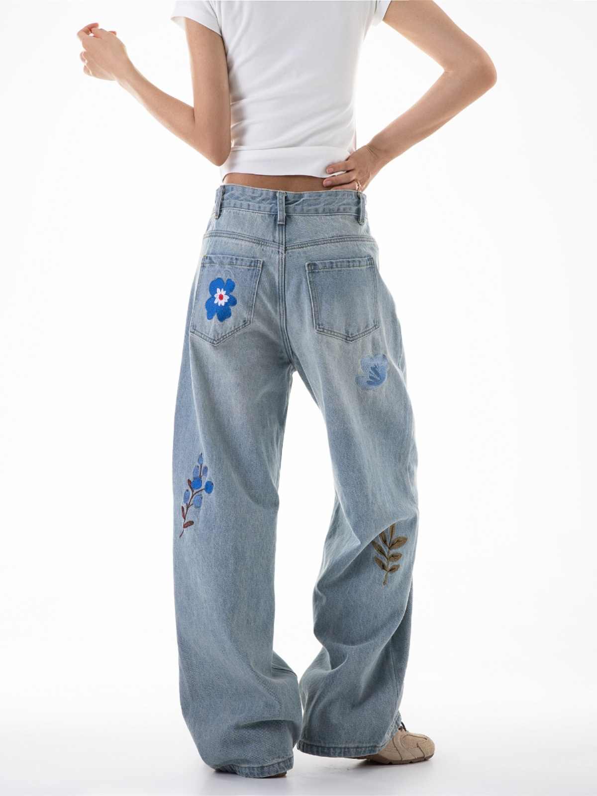 Indie Embroidered Baggy Jeans - Image 4