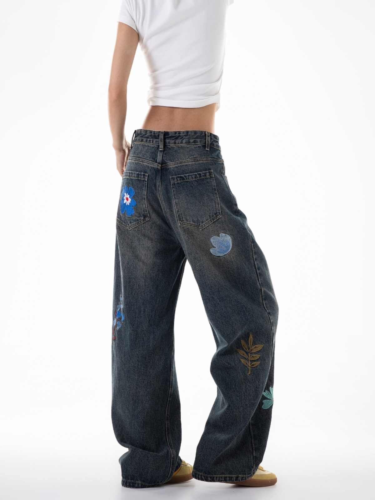 Indie Embroidered Baggy Jeans - Image 5