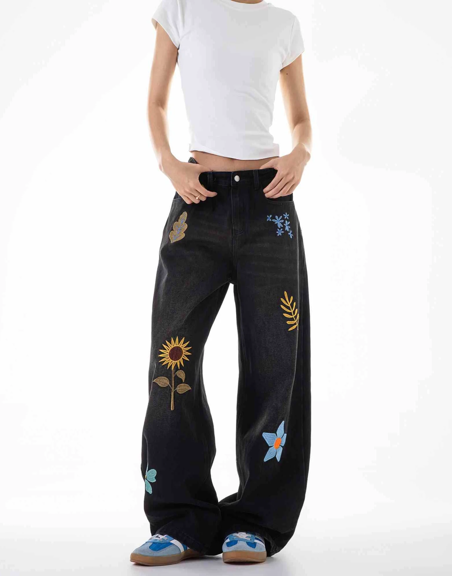 Indie Embroidered Baggy Jeans - Image 6