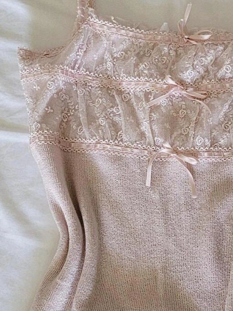 INS style lace camisole - Image 3