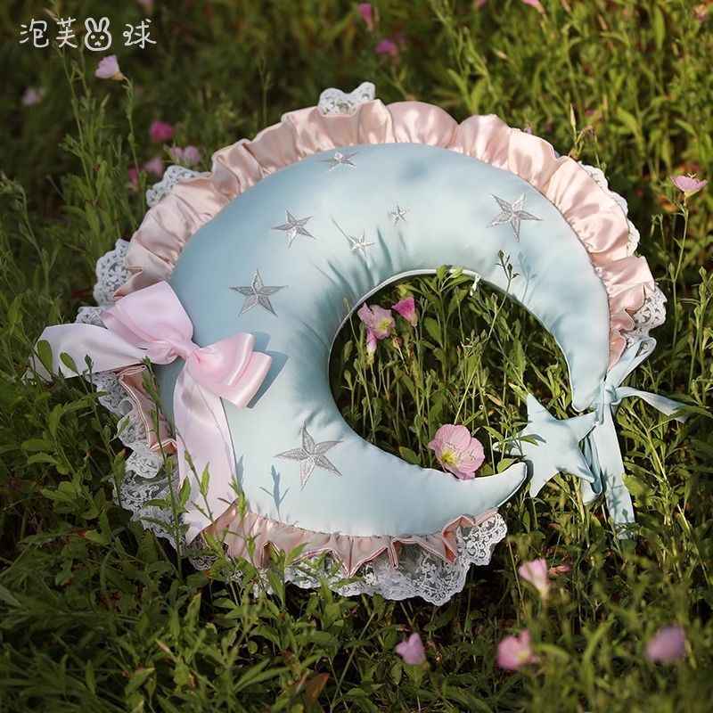 Ins Style Moon Pillow - Image 2