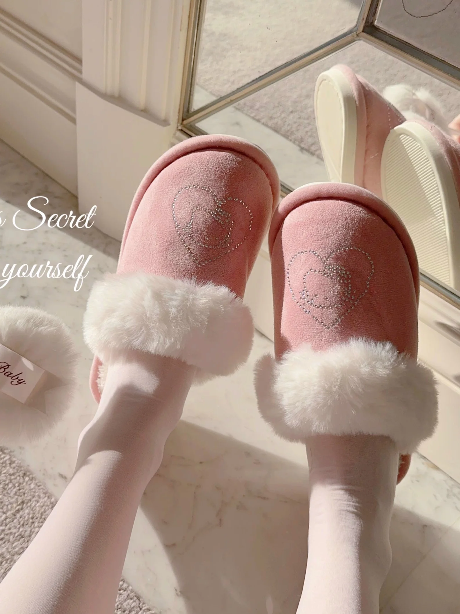 kawaii pink diamonds slippers - Image 2