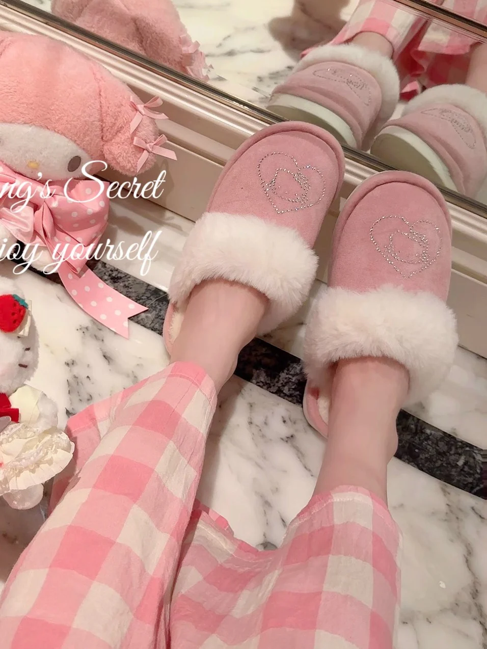 kawaii pink diamonds slippers - Image 3