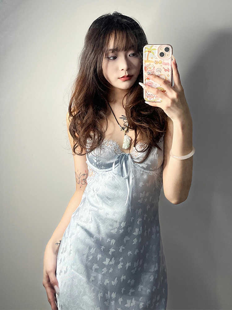 Lace Blue Ice Silk Pajamas - Image 3