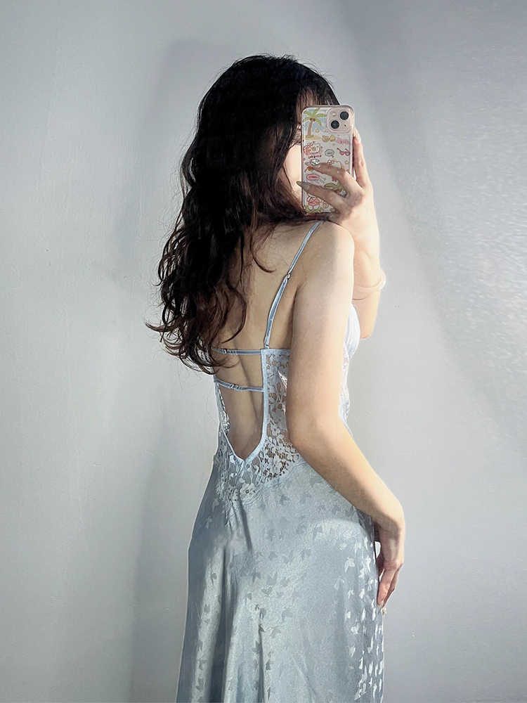 Lace Blue Ice Silk Pajamas - Image 4