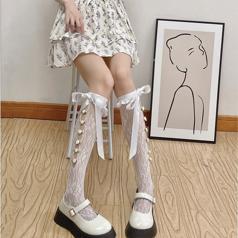 Lace Ribbon & Rosebud Stockings - Image 24