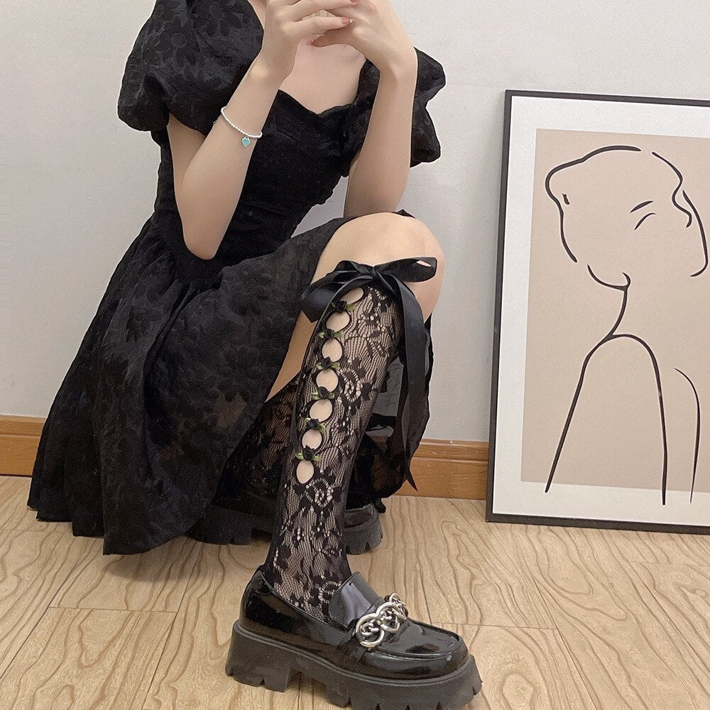 Lace Ribbon & Rosebud Stockings - Image 34