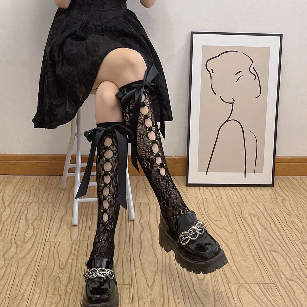 Lace Ribbon & Rosebud Stockings - Image 5