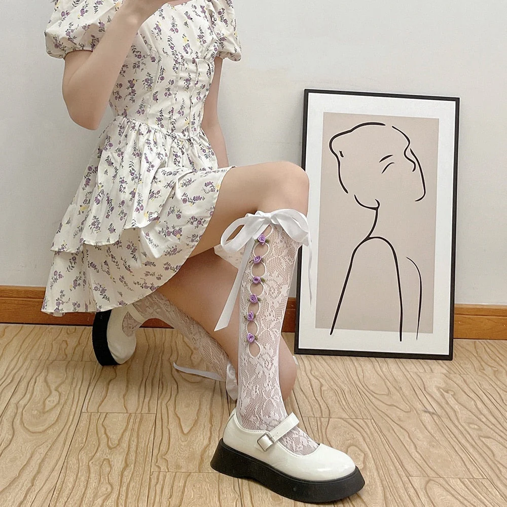 Lace Ribbon & Rosebud Stockings - Image 6