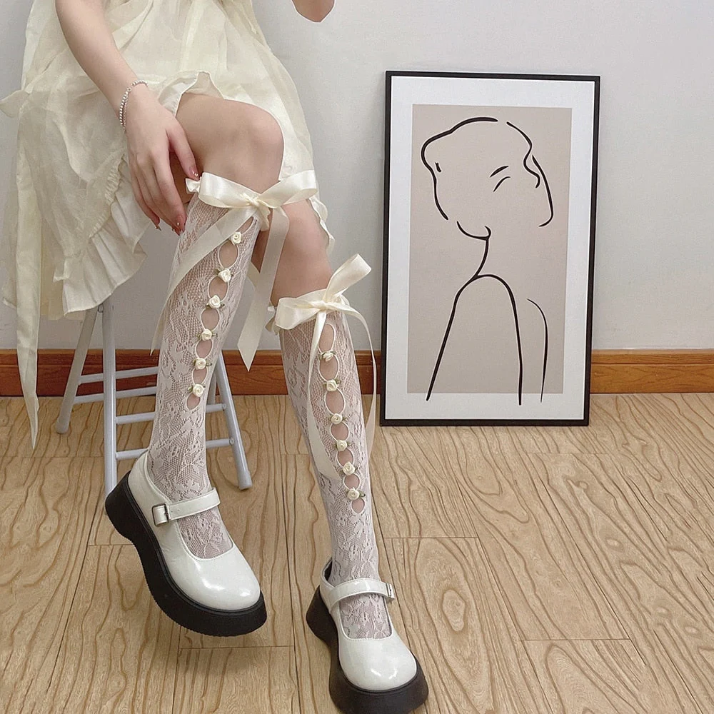 Lace Ribbon & Rosebud Stockings - Image 8