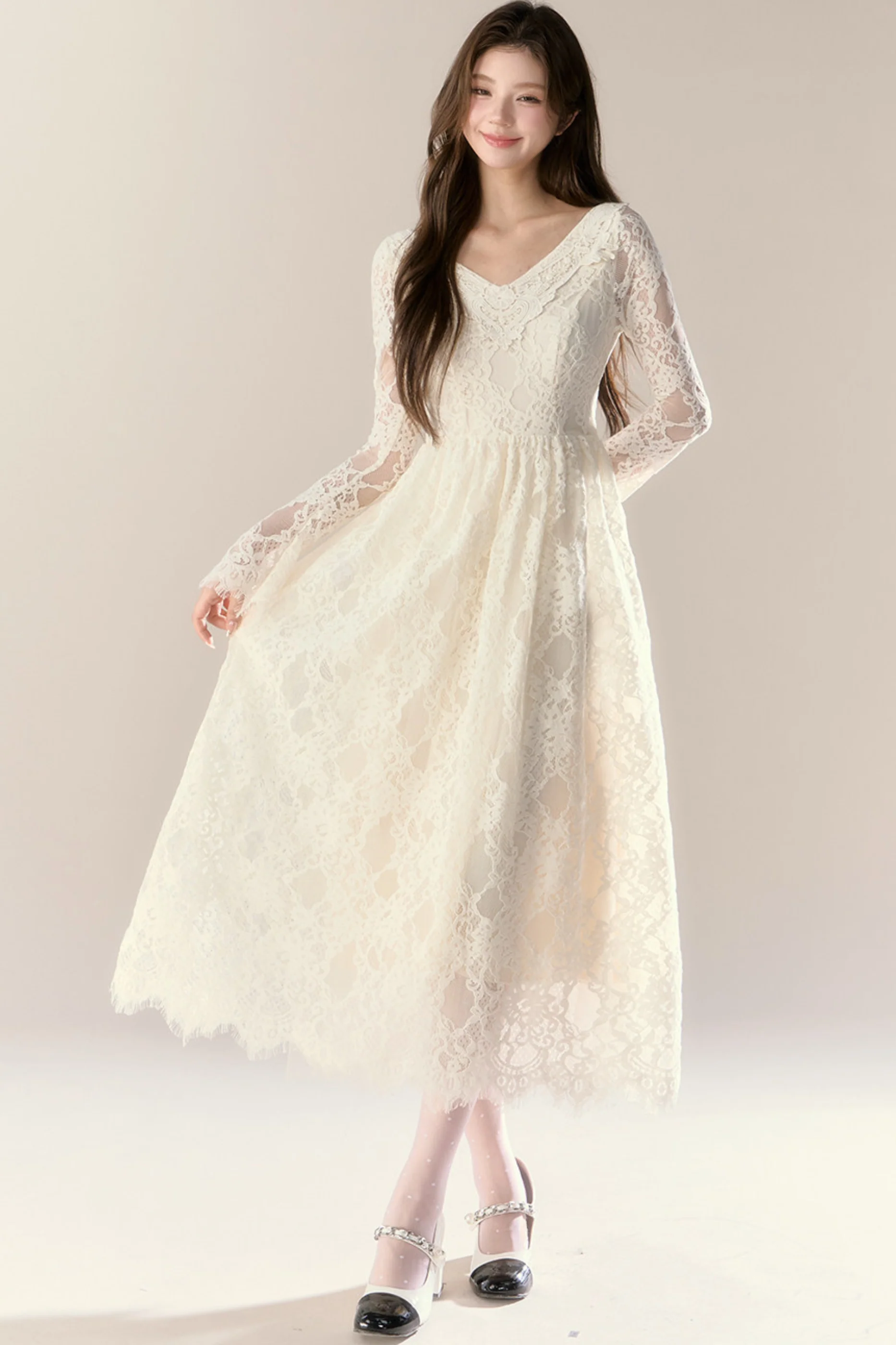 Lace Story Elegant Dress - Image 3