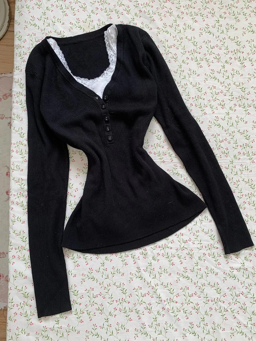 lace suspender U-neck long-sleeved top - Image 6