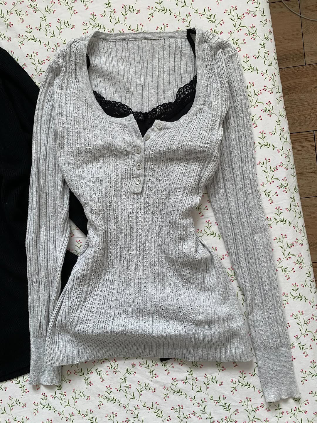 lace suspender U-neck long-sleeved top - Image 7