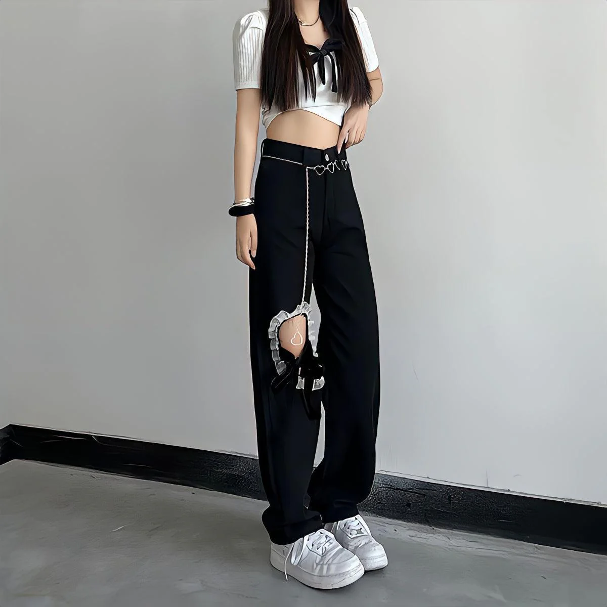 Lace Up Knee Washed Jeans - Image 5