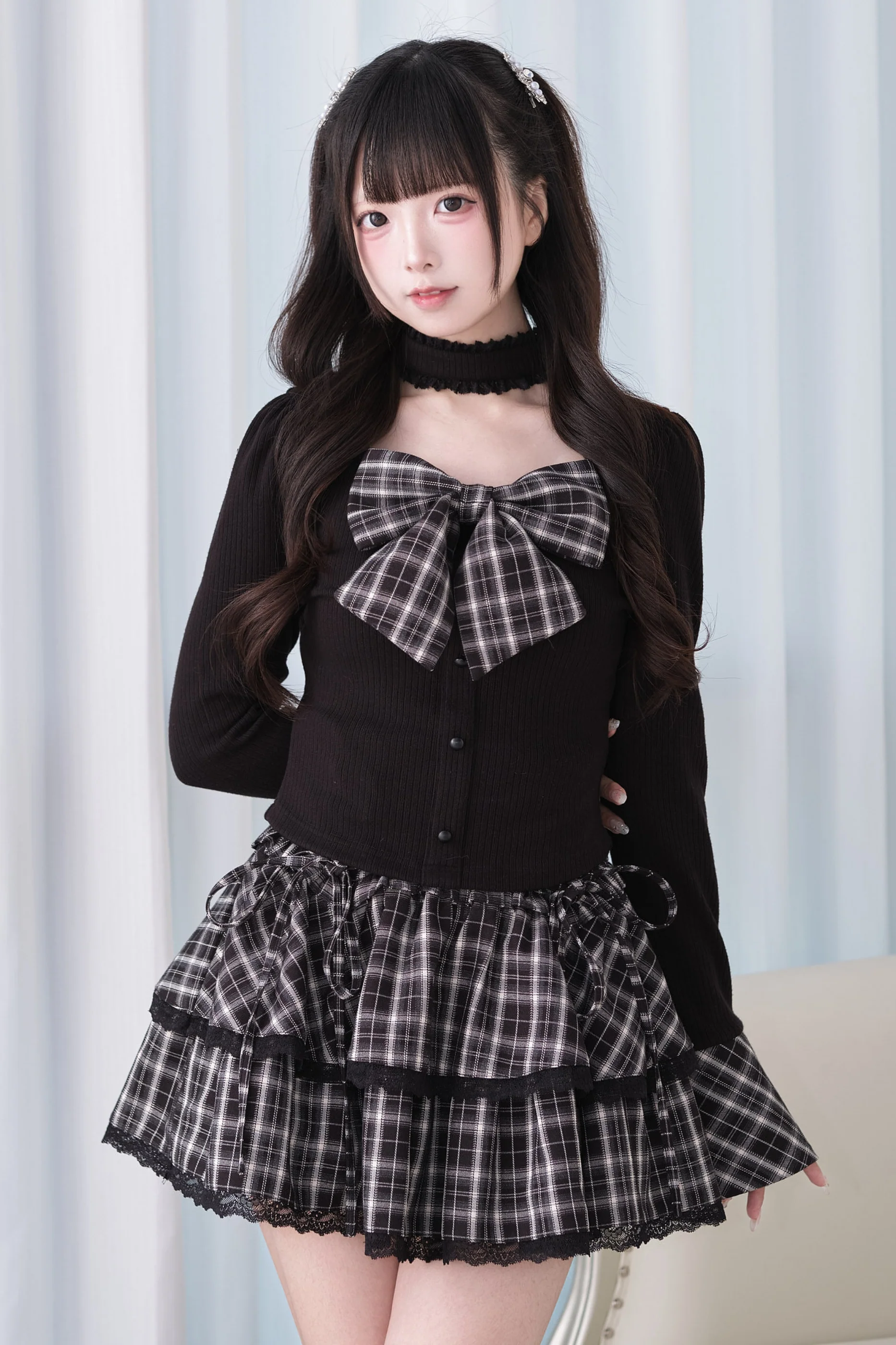 Large Bow Choker Knit Top - Image 8