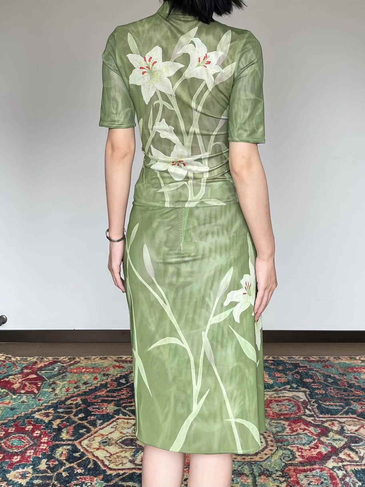 Lily Flower Reversible Cheongsam Top - Image 6