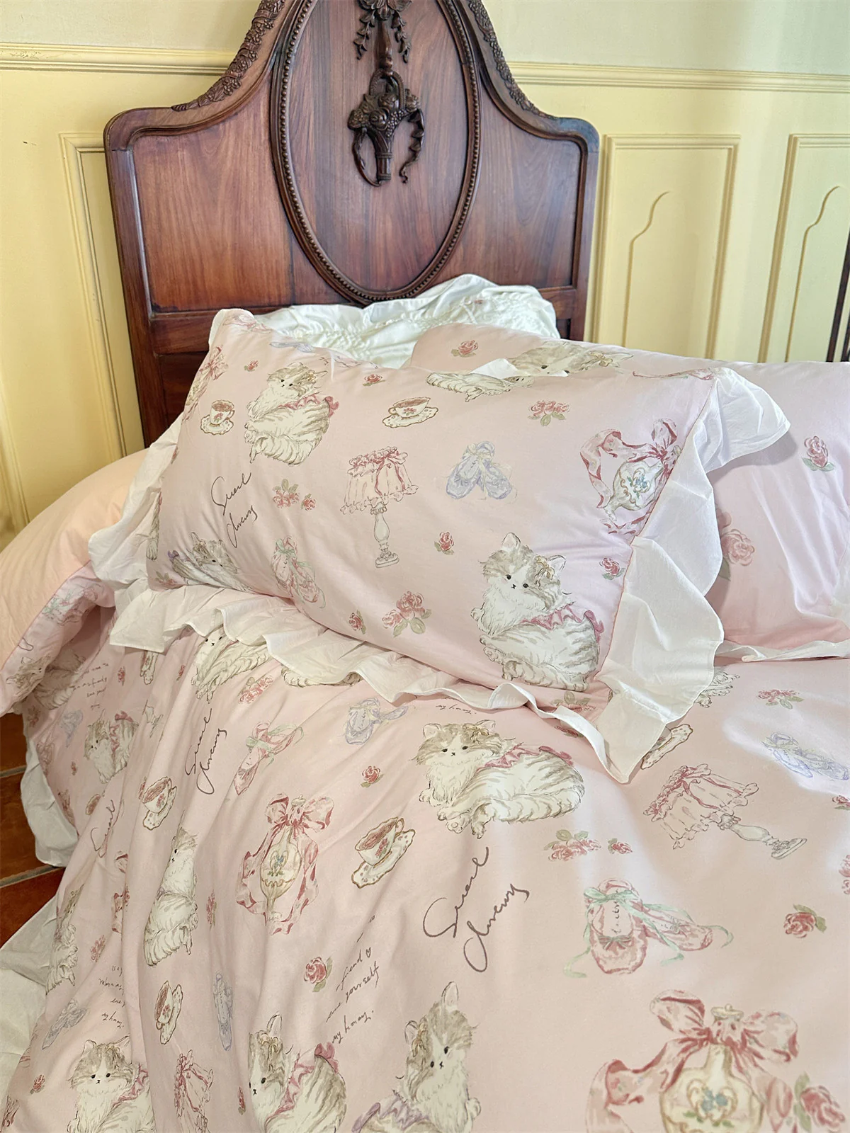 lolita pink four piece bed sheet set - Image 5