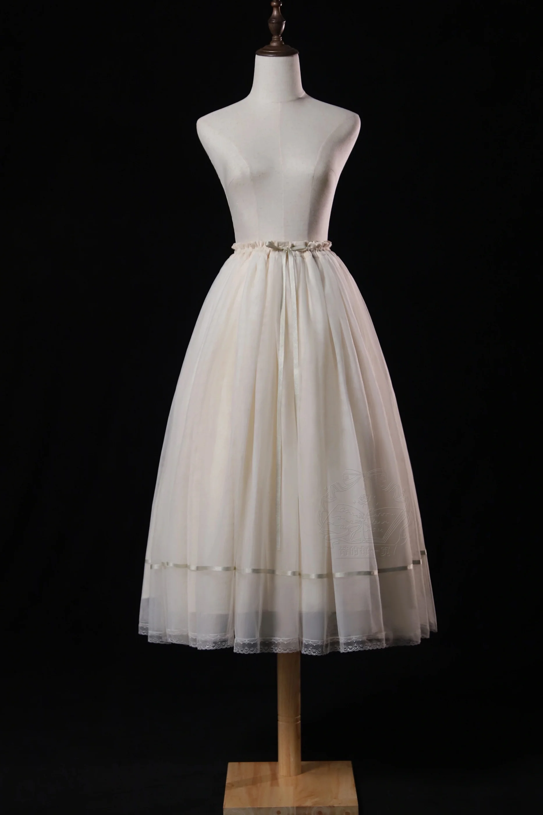[Pre-order] Retro Elegant Inner + Top + Skirt + Accessories - Image 30