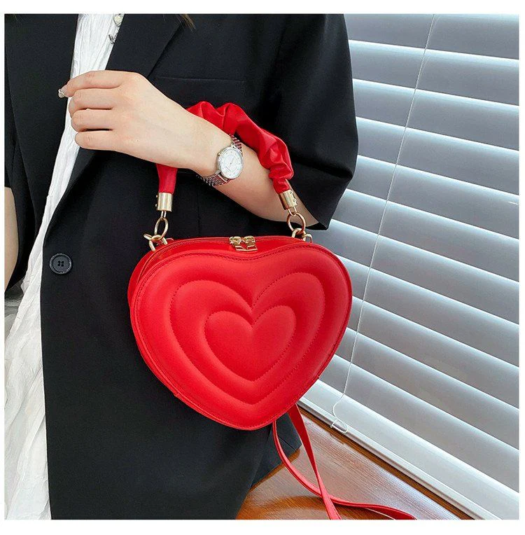 Lovecore Aesthetic Heart Shoulder Bag Red - Image 4