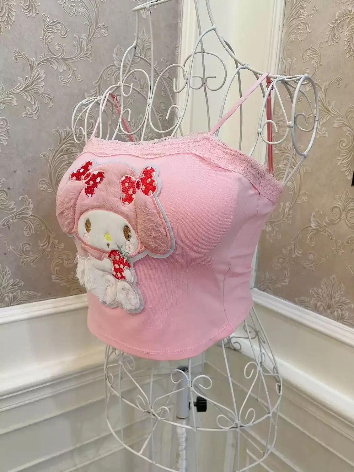 Melody Bow Embroidered Tank Top - Image 4