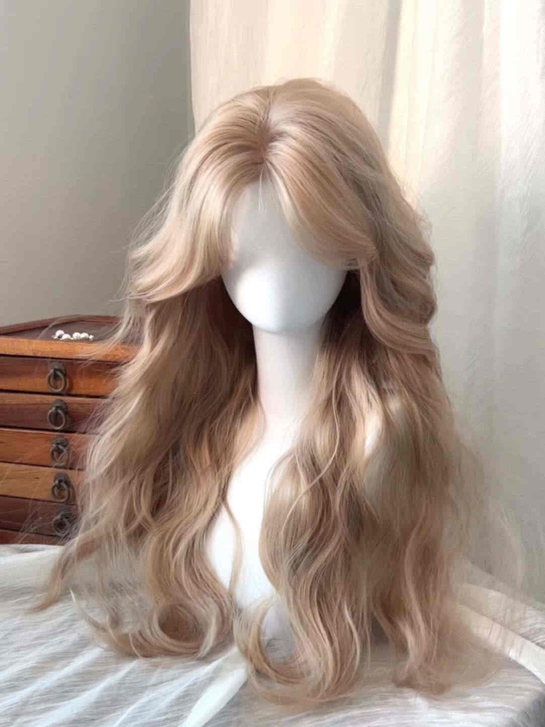 Milky Golden Long Curly Wig - Image 2