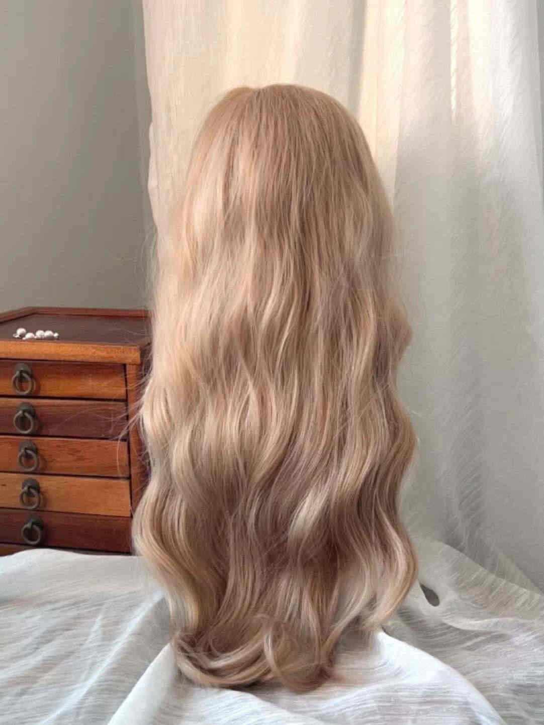 Milky Golden Long Curly Wig - Image 3
