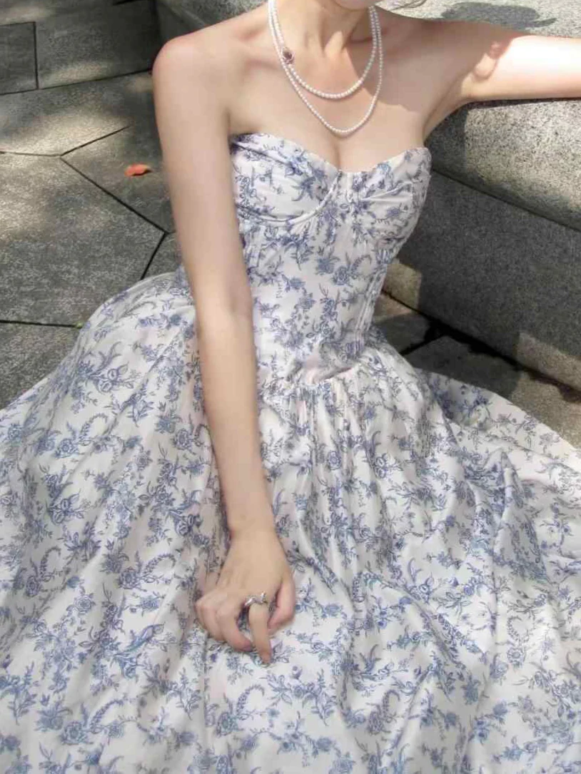 Navy Floral Corset Dress - Image 3