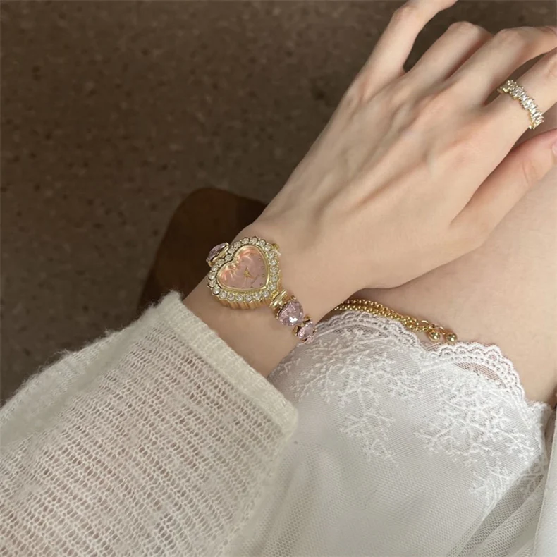niche pink quartz Watch - Image 2