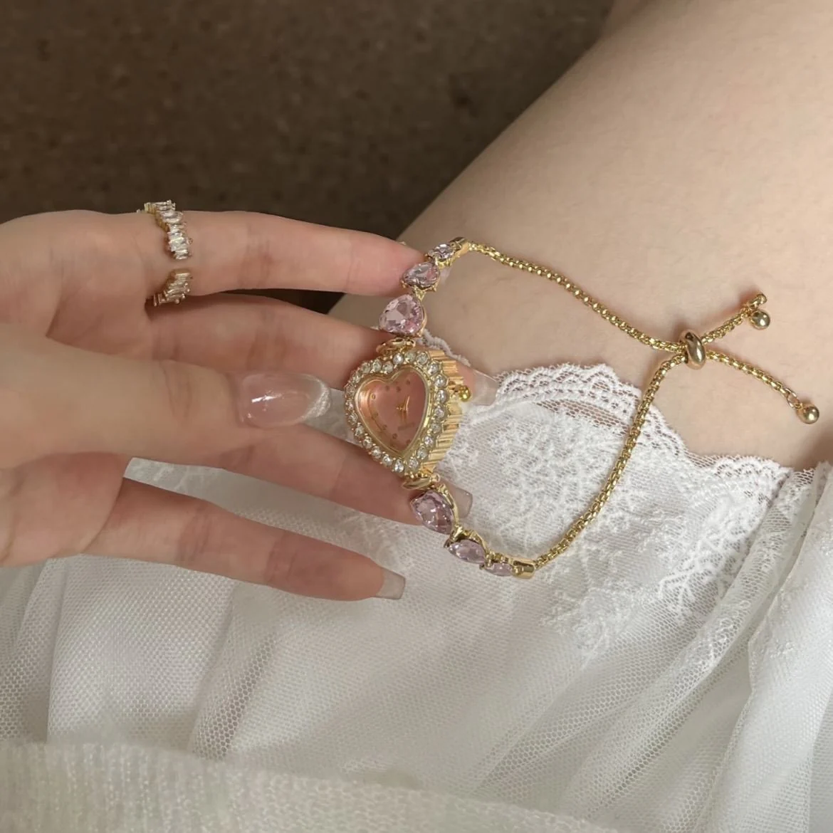 niche pink quartz Watch - Image 5