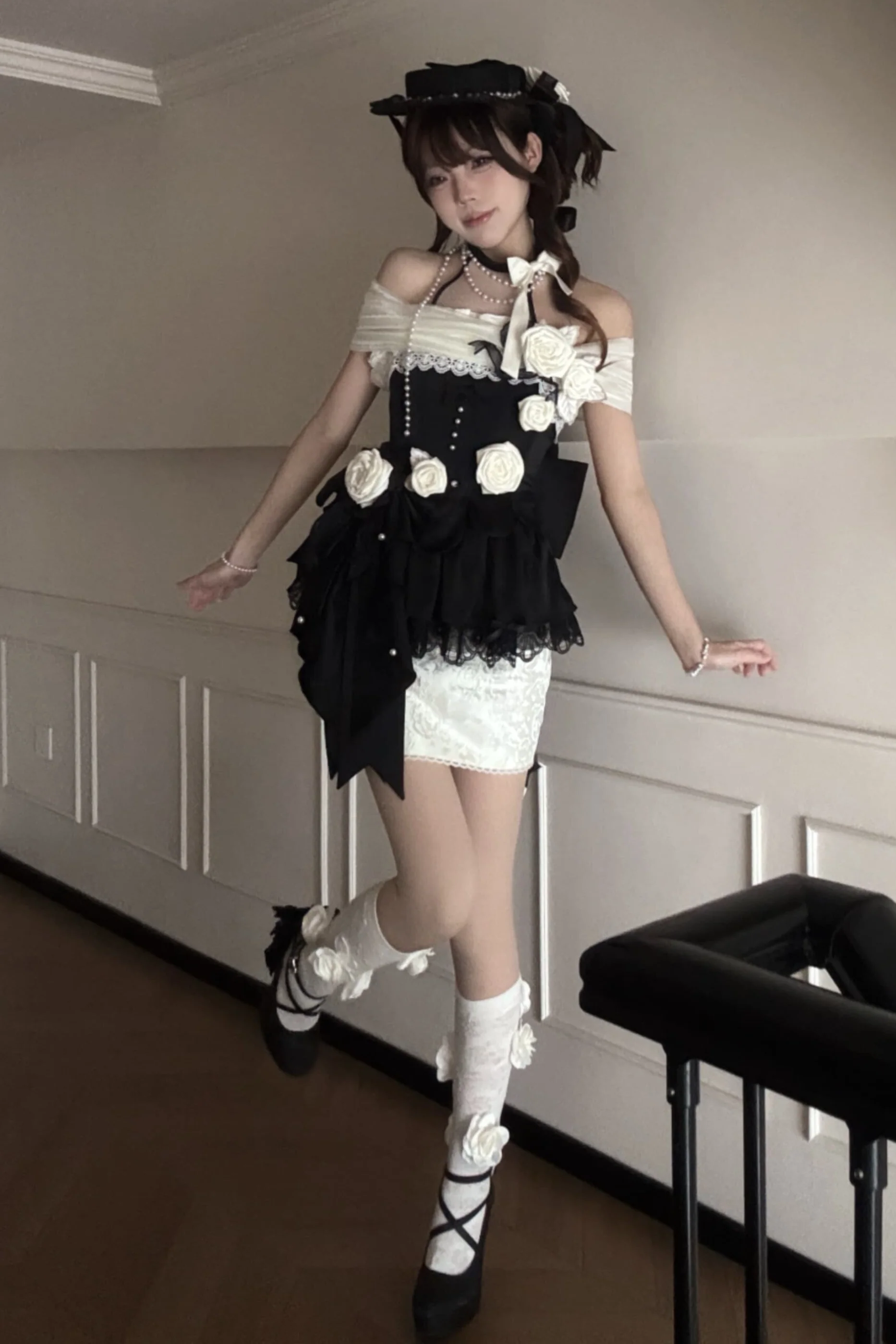 Night Venus Lolita Halterneck Top + Flare Skirt + Tight Skirt + Overlay Skirt + Hat + Tail - Image 17