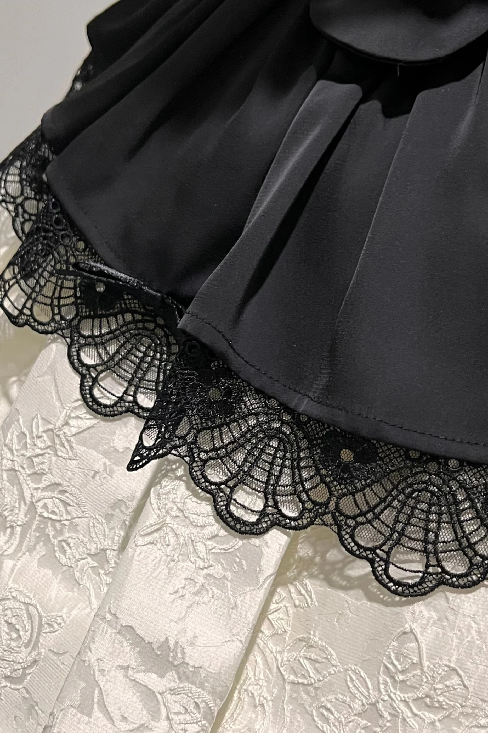 Night Venus Lolita Halterneck Top + Flare Skirt + Tight Skirt + Overlay Skirt + Hat + Tail - Image 27