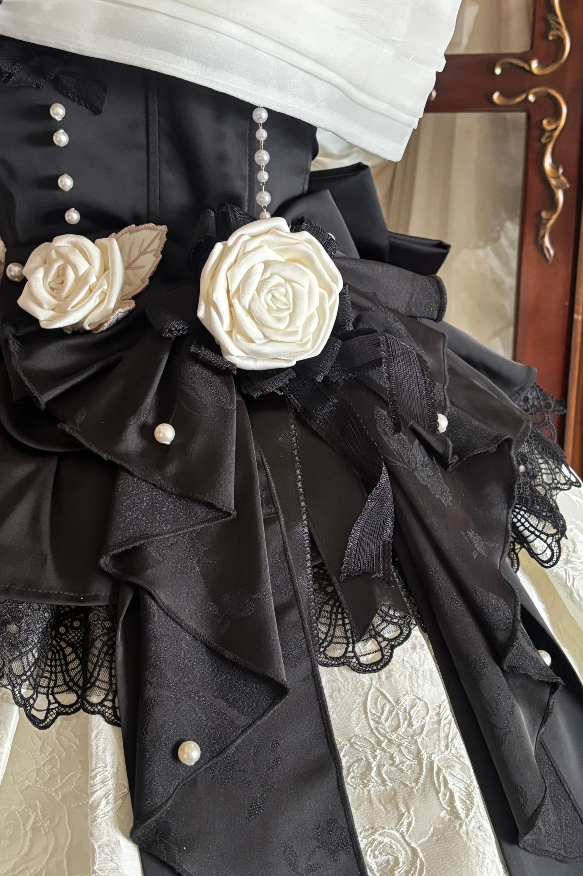 Night Venus Lolita Halterneck Top + Flare Skirt + Tight Skirt + Overlay Skirt + Hat + Tail - Image 28