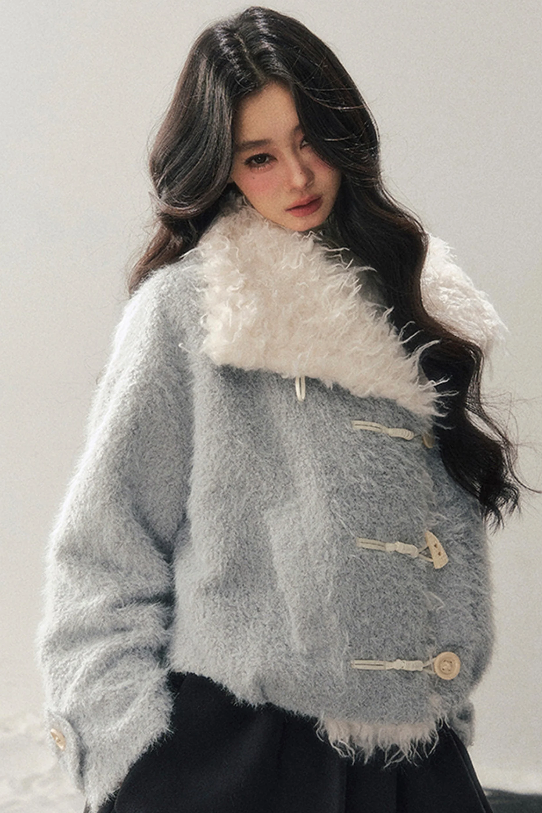 Horn Button Fur Sweet Coat - Image 4