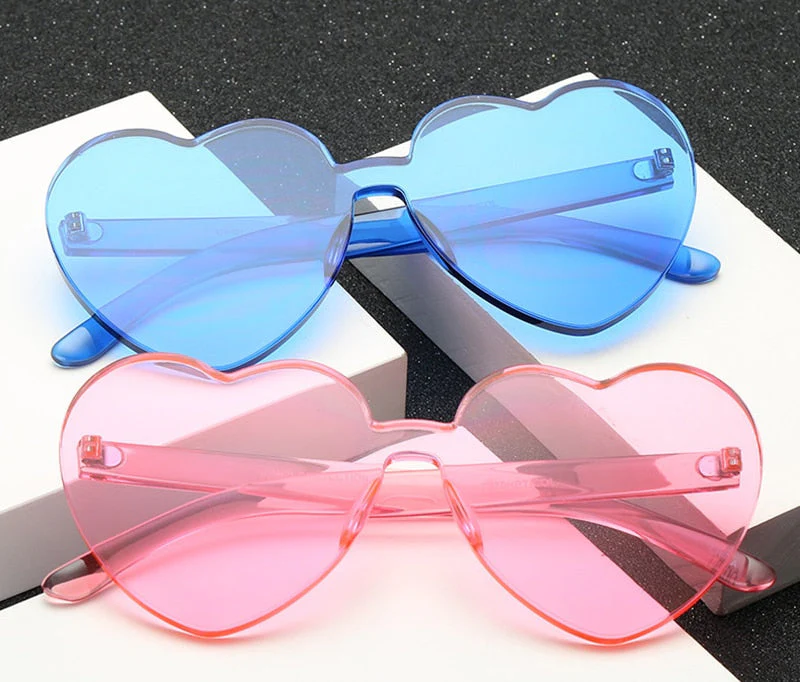 Oversize Heart Shaped Sunglasses - Image 13