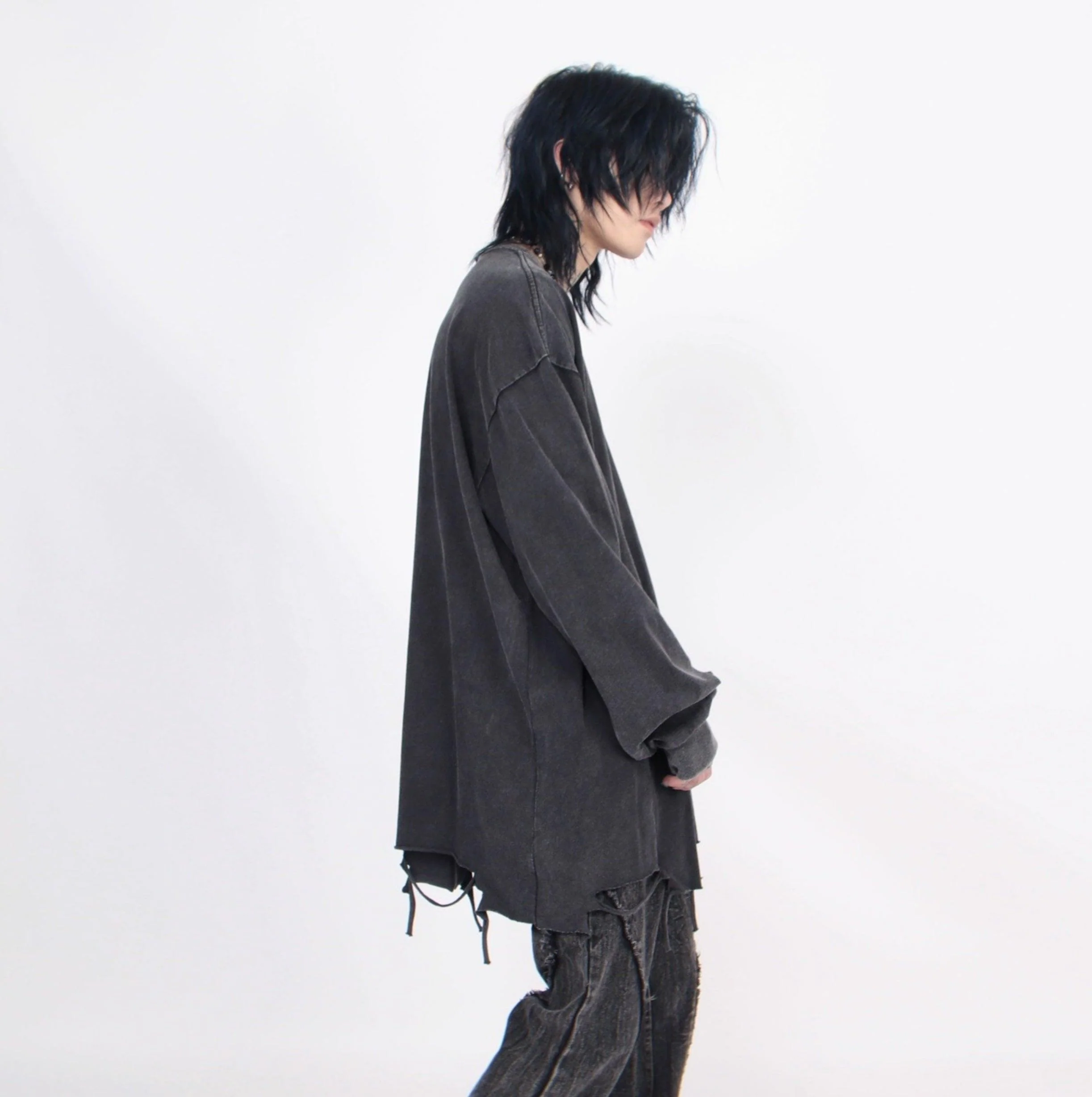 Distressed White Long-Sleeve Tee with Chain Cross Necklace - Image 4