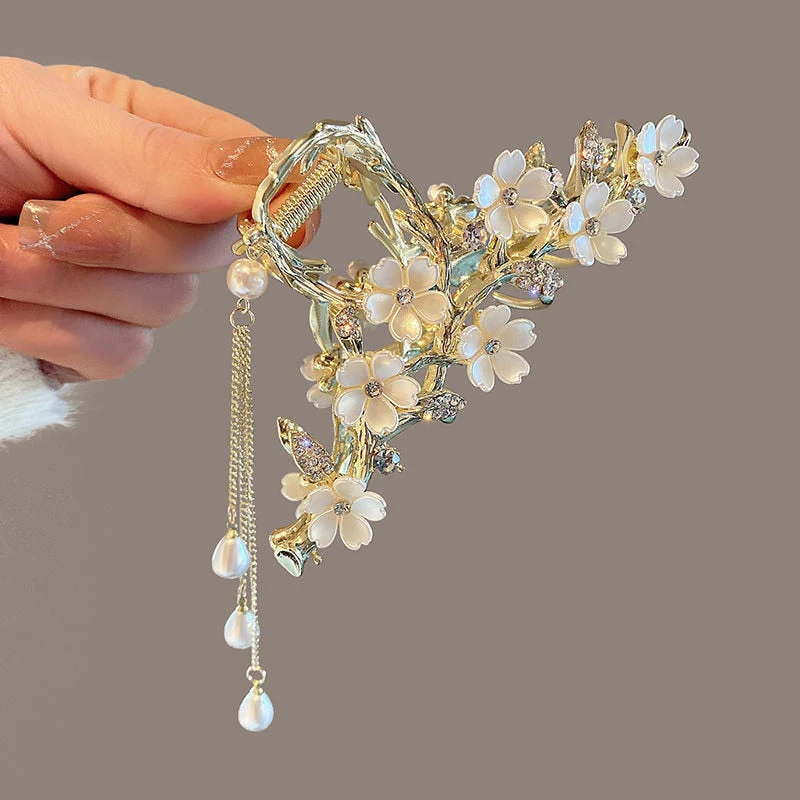 Pearl Floral Hair Claw Clip - Image 2