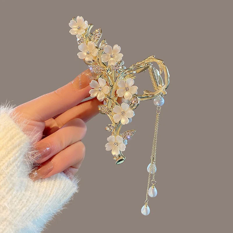 Pearl Floral Hair Claw Clip - Image 3