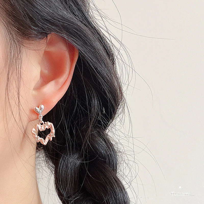 pearls coquette bow earrings - Image 3