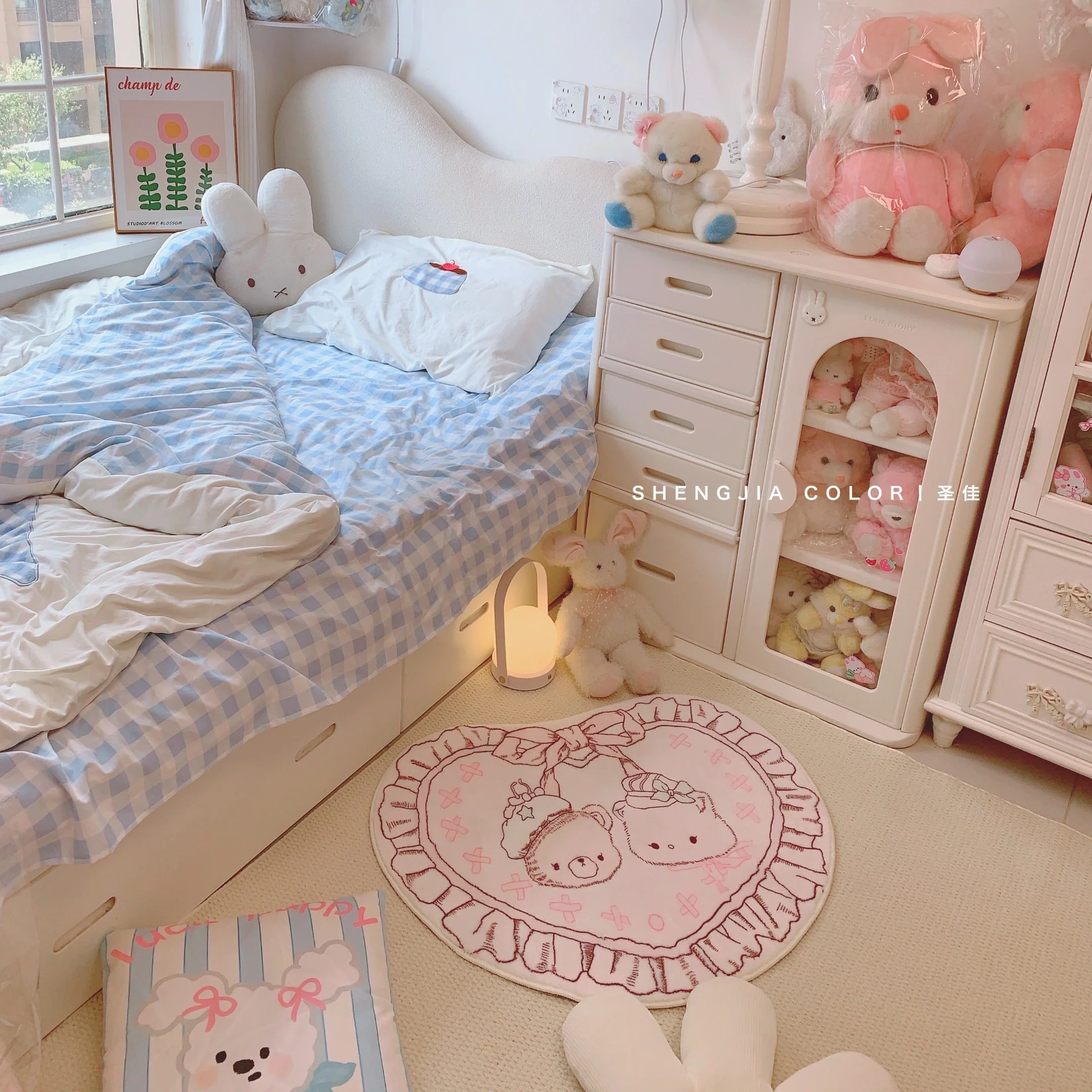 Pink cartoon cute heart-shaped bedside blanket - Image 4