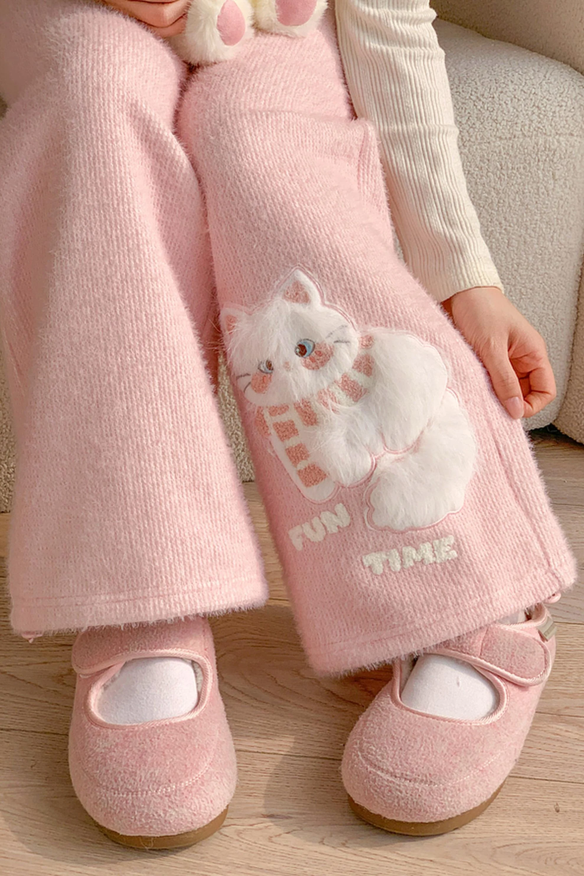 Pink Plush Cat Embroidery Pants - Image 11