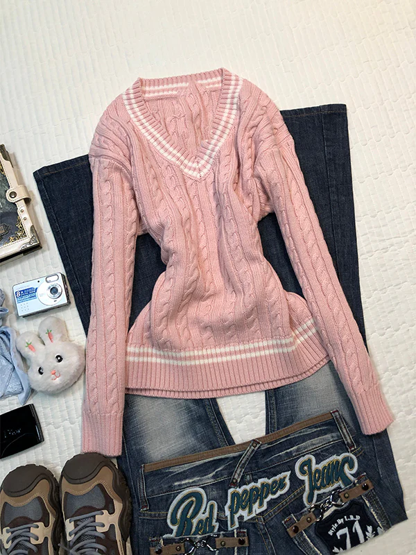 pink V-neck twist sweater - Image 2