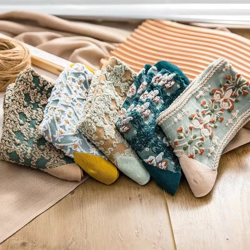Pink Vintage Floral Sock Set - Image 24