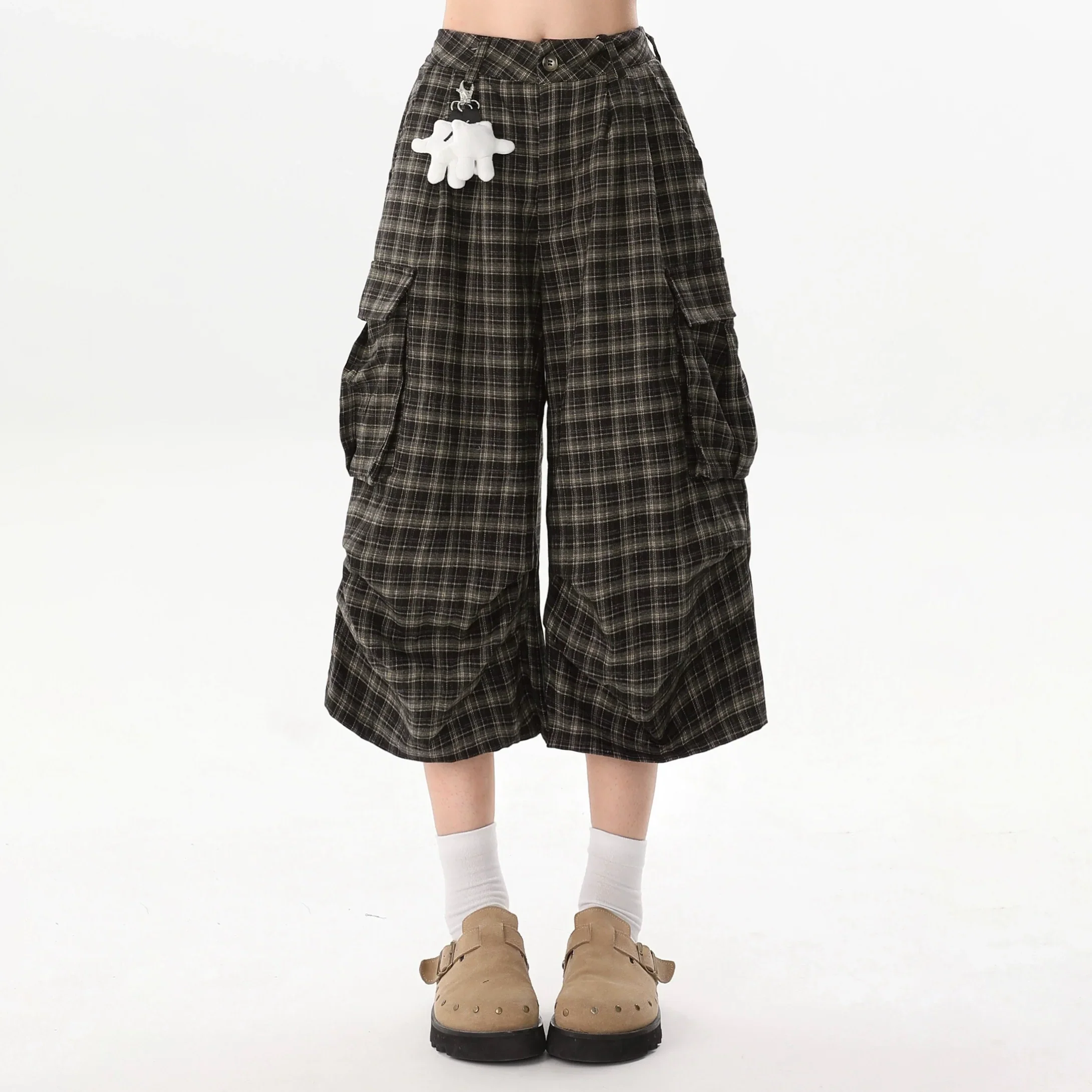 Plaid Culottes with White Bear Patch Detail - Image 6