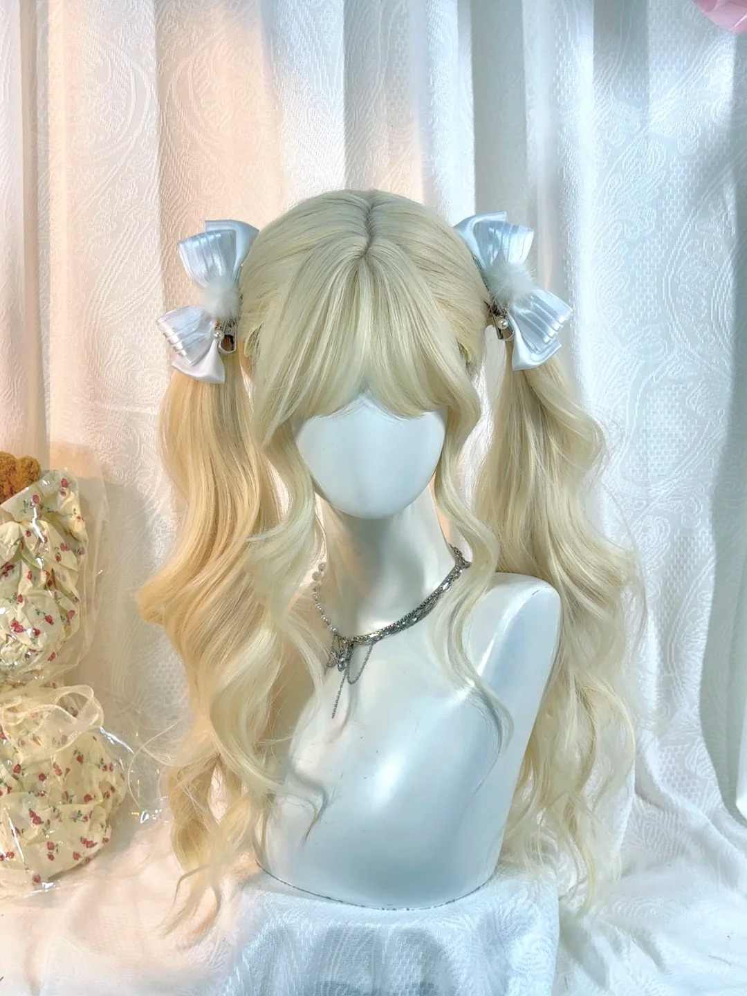 Platinum Rose Long Curly Wig - Image 3