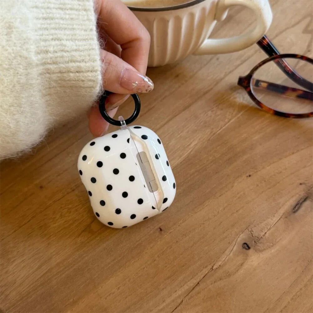 Polka Dot Airpods Case - Image 3