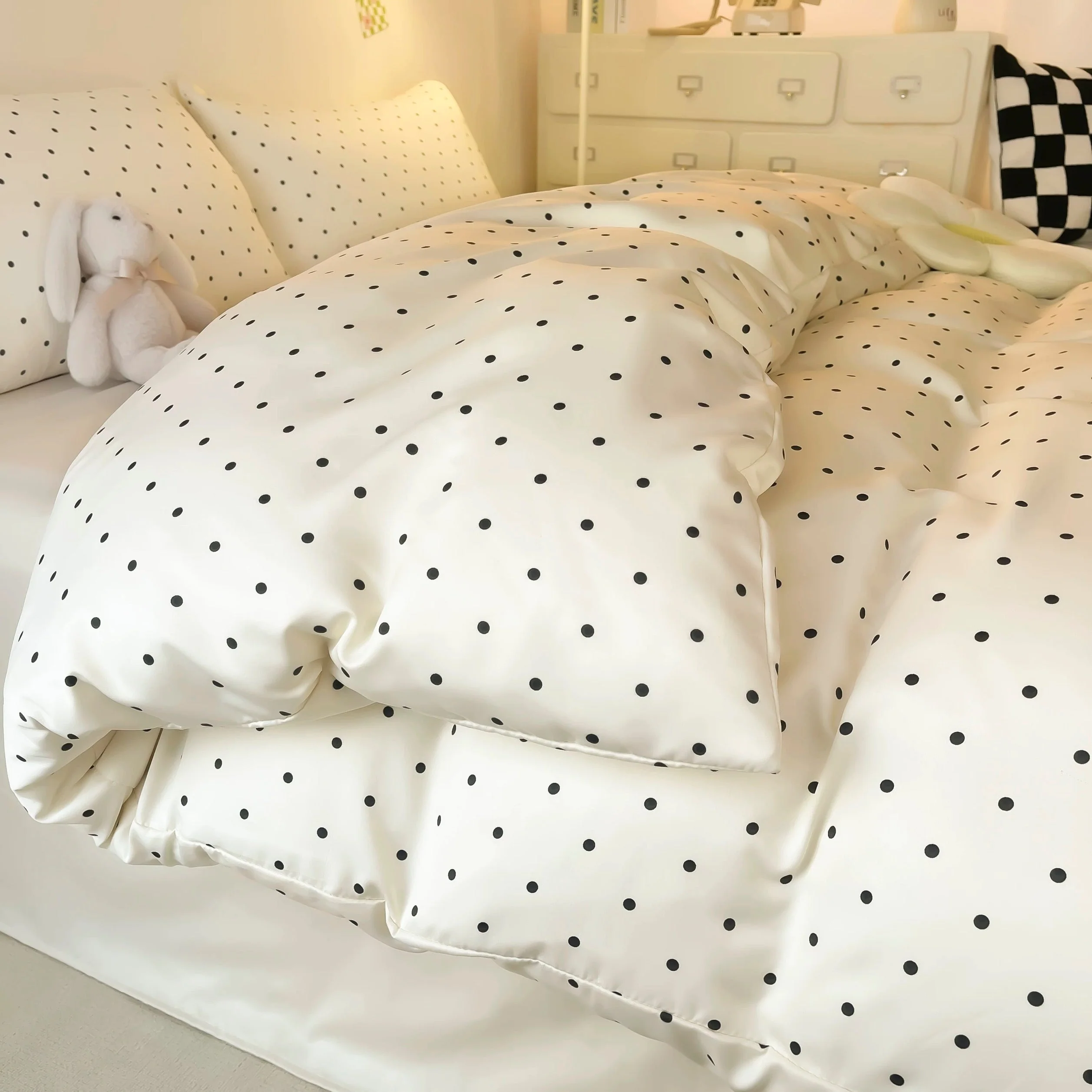 Polka Dot Satin Duvet Cover Set - Image 6