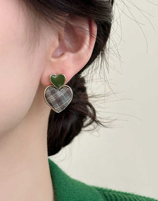 Preppy Heart Plaid Earrings - Image 3