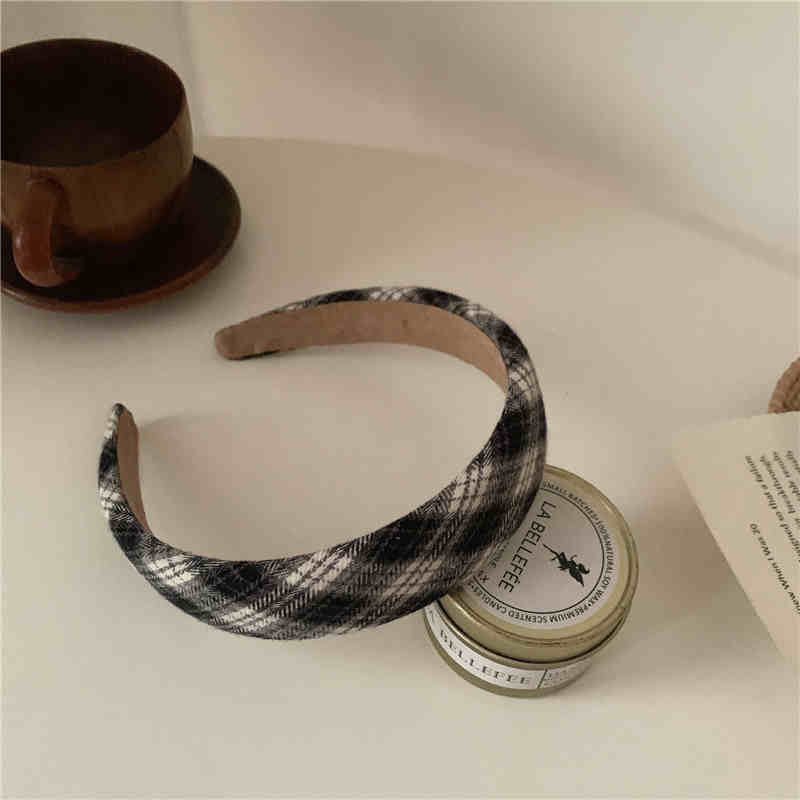 Preppy Plaid Retro Headband - Image 6