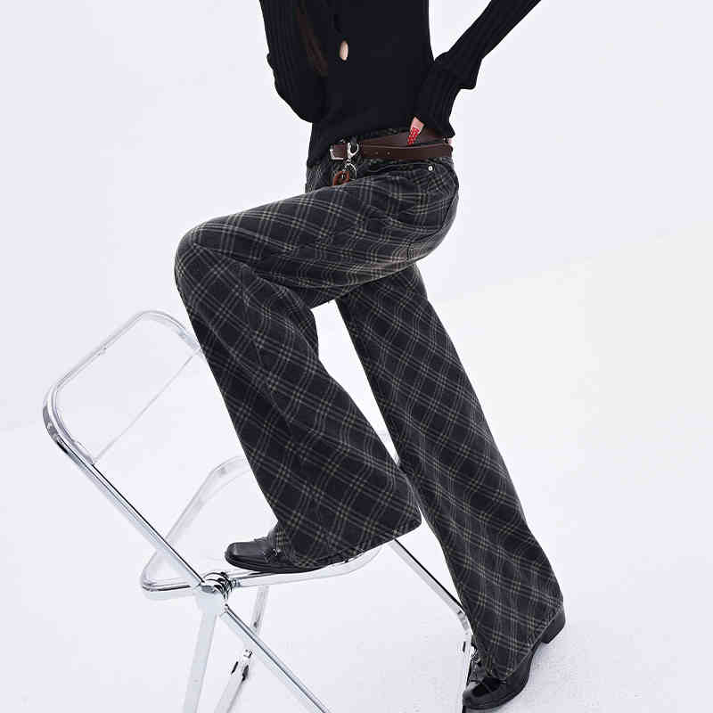 Preppy Retro Plaid Wide-leg Jeans - Image 6