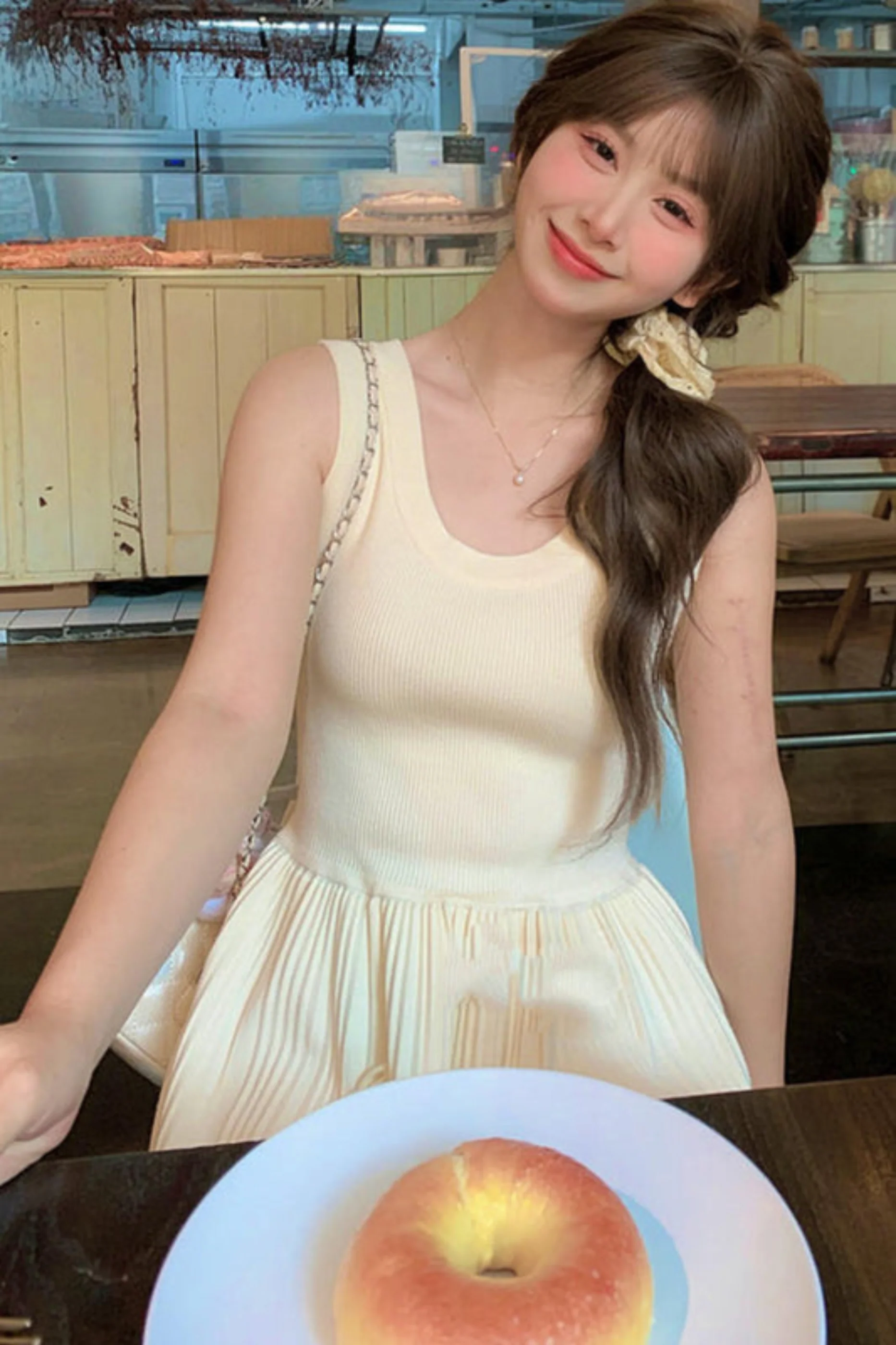 Princess Bow Sleeveless Dress - Image 13